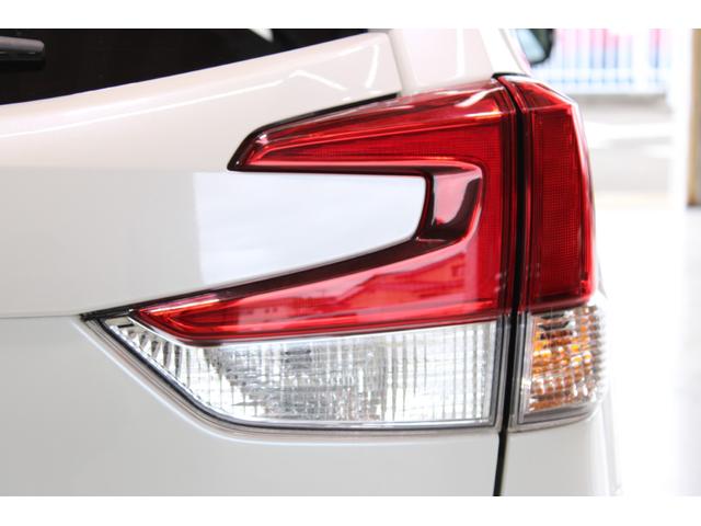 フォレスター アドバンス　ＫＥＮＷＯＯＤナビ／地デジ／バックカメラ／レーダークルーズ／ＬＥＤヘッドライト／純正１８ＡＷ／シートヒーター／ＬＥＤ／衝突軽減ブレーキ／メモリー付きパワーシート／ＥＴＣ／ブラインドスポットモニター／（20枚目）