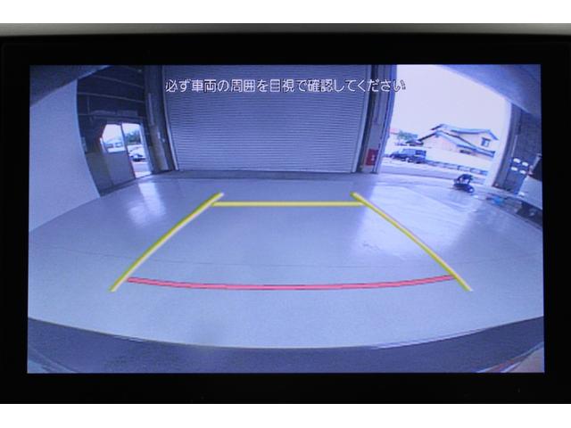 レヴォーグ １．６ＳＴＩスポーツアイサイト　サンルーフ／温熱赤革シート／純正ナビ／地デジ／バックカメラ／ＬＥＤヘッドライト／純正１８ＡＷ／ＥＴＣ１．０／衝突軽減ブレーキ／メモリー付きパワーシート／ブラインドスポットモニター／オートライト／４ＷＤ（3枚目）