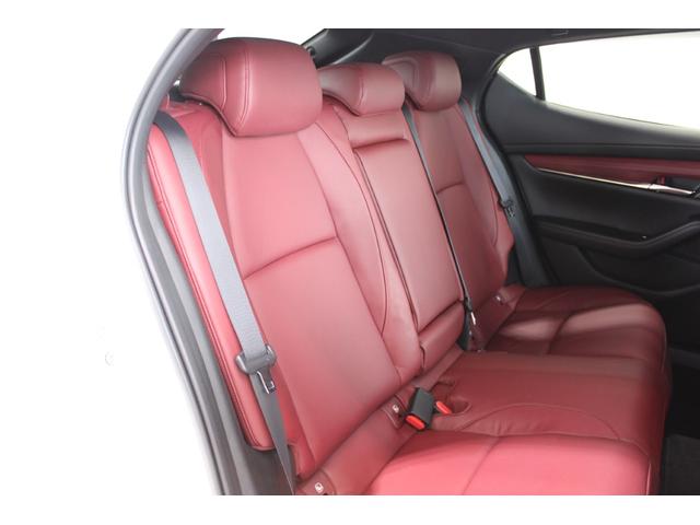ＭＡＺＤＡ３ファストバック Ｘバーガンディ　セレクション　ＢＯＳＥサウンド／純正ナビ／地デジ／全周囲カメラ／温熱赤革シート／パドルシフト／レーダークルーズコントロール／ステアリングヒーター／ＢＳＭ／ＨＤＭＩ／ＵＳＢ接続／（38枚目）