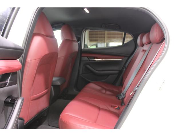 ＭＡＺＤＡ３ファストバック Ｘバーガンディ　セレクション　ＢＯＳＥサウンド／純正ナビ／地デジ／全周囲カメラ／温熱赤革シート／パドルシフト／レーダークルーズコントロール／ステアリングヒーター／ＢＳＭ／ＨＤＭＩ／ＵＳＢ接続／（39枚目）