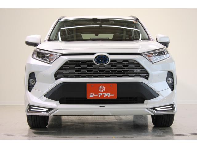 ＲＡＶ４ ハイブリッドＧ　モデリスタエアロ／純正９インチナビ／地デジ／バックカメラ／温熱白革シート／ステアリングヒーター／電動リアゲート／レーダークルーズコントロール／デジタルインナーミラー／ＥＴＣ２．０／パワーシート／ＬＥＤ（8枚目）
