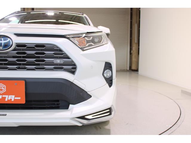 ＲＡＶ４ ハイブリッドＧ　モデリスタエアロ／純正９インチナビ／地デジ／バックカメラ／温熱白革シート／ステアリングヒーター／電動リアゲート／レーダークルーズコントロール／デジタルインナーミラー／ＥＴＣ２．０／パワーシート／ＬＥＤ（15枚目）