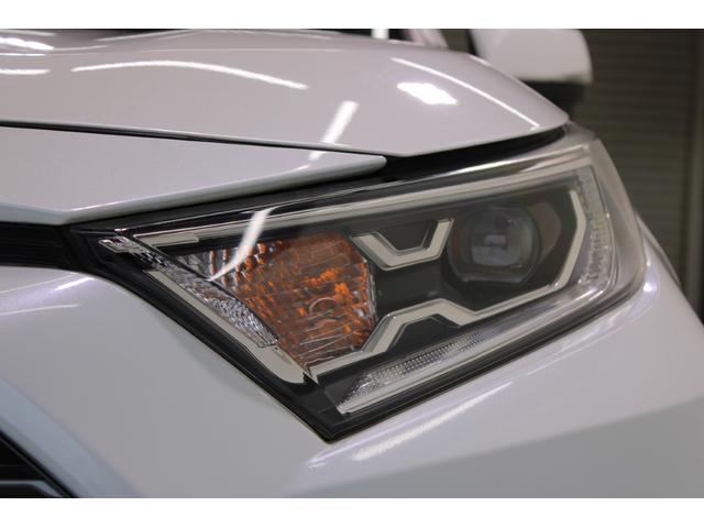 ＲＡＶ４ ハイブリッドＧ　モデリスタエアロ／純正９インチナビ／地デジ／バックカメラ／温熱白革シート／ステアリングヒーター／電動リアゲート／レーダークルーズコントロール／デジタルインナーミラー／ＥＴＣ２．０／パワーシート／ＬＥＤ（16枚目）