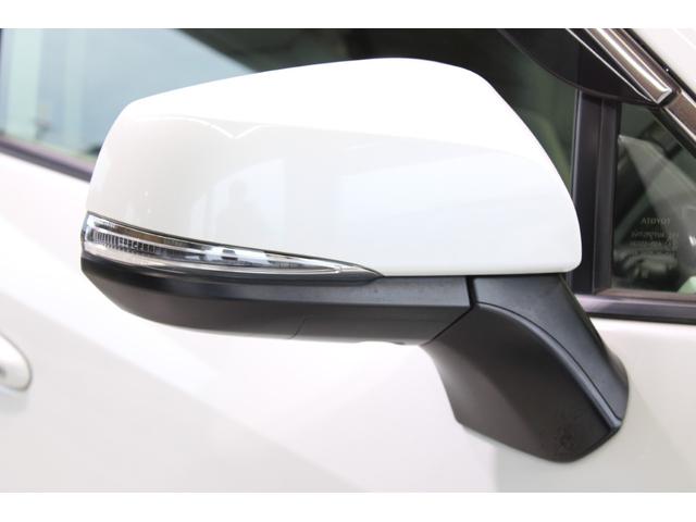 ＲＡＶ４ ハイブリッドＧ　モデリスタエアロ／純正９インチナビ／地デジ／バックカメラ／温熱白革シート／ステアリングヒーター／電動リアゲート／レーダークルーズコントロール／デジタルインナーミラー／ＥＴＣ２．０／パワーシート／ＬＥＤ（22枚目）