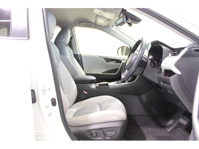 ＲＡＶ４ ハイブリッドＧ　モデリスタエアロ／純正９インチナビ／地デジ／バックカメラ／温熱白革シート／ステアリングヒーター／電動リアゲート／レーダークルーズコントロール／デジタルインナーミラー／ＥＴＣ２．０／パワーシート／ＬＥＤ（35枚目）