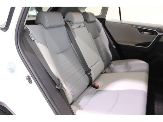 ＲＡＶ４ ハイブリッドＧ　モデリスタエアロ／純正９インチナビ／地デジ／バックカメラ／温熱白革シート／ステアリングヒーター／電動リアゲート／レーダークルーズコントロール／デジタルインナーミラー／ＥＴＣ２．０／パワーシート／ＬＥＤ（38枚目）