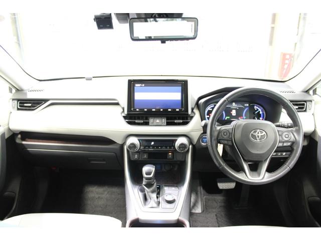 ＲＡＶ４ ハイブリッドＧ　モデリスタエアロ／純正９インチナビ／地デジ／バックカメラ／温熱白革シート／ステアリングヒーター／電動リアゲート／レーダークルーズコントロール／デジタルインナーミラー／ＥＴＣ２．０／パワーシート／ＬＥＤ（43枚目）
