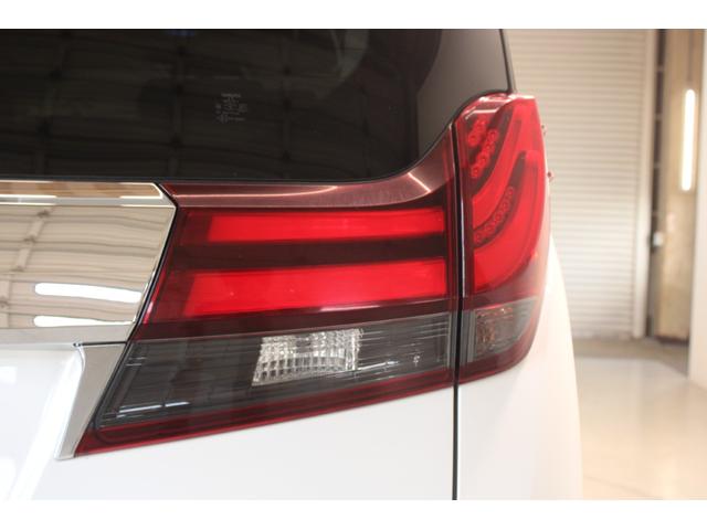 アルファード 2.5S 禁煙車 4WD 後席モニター 純正9型ナビ フルセグTV バックカメラ 電動スライドドア 7人乗り LEDヘッドライト ビルトインETC マニュアルモード付きAT アイドリングストップ(24枚目)