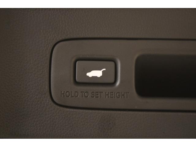 大好評のボディコーティング「ハイモースコート」もご納車までに施工可能。雨染みや線傷など中古車だからと諦めていませんか？ピカピカの状態でお乗り出しいただけます。