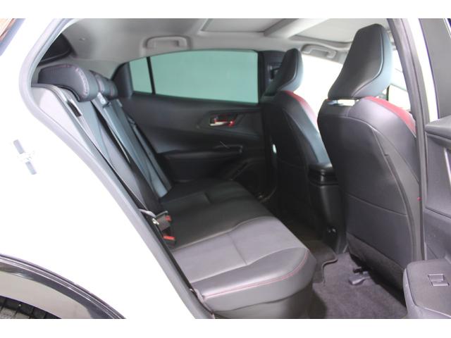 プリウス Z 禁煙車 4WD GRパフォーマンスPKG パノラマルーフ 12.3インチ純正ナビ 全周囲カメラ フルセグTV 温冷黒革シート パワーシート レーダークルーズコントロール 電動Rゲート ETC2.0(37枚目)