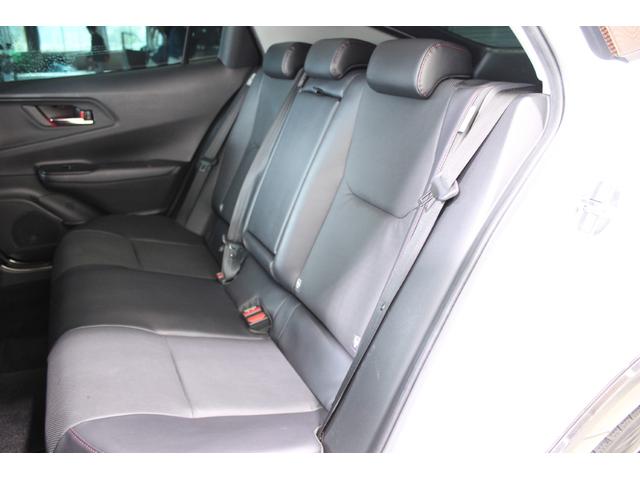 プリウス Z 禁煙車 4WD GRパフォーマンスPKG パノラマルーフ 12.3インチ純正ナビ 全周囲カメラ フルセグTV 温冷黒革シート パワーシート レーダークルーズコントロール 電動Rゲート ETC2.0(40枚目)