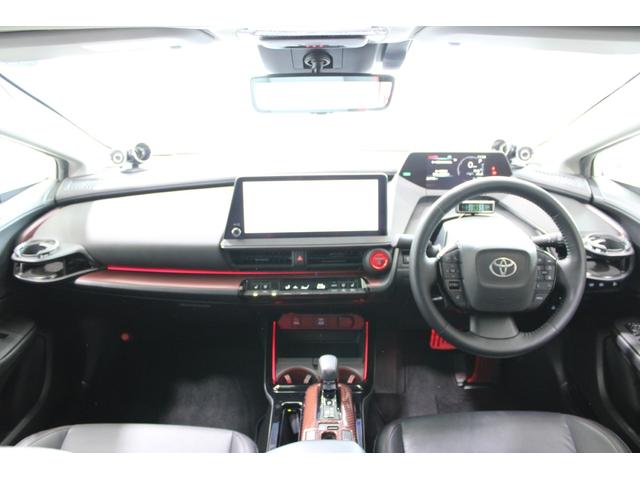 プリウス Z 禁煙車 4WD GRパフォーマンスPKG パノラマルーフ 12.3インチ純正ナビ 全周囲カメラ フルセグTV 温冷黒革シート パワーシート レーダークルーズコントロール 電動Rゲート ETC2.0(43枚目)