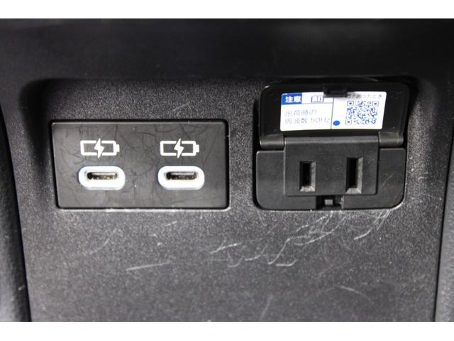 プリウス Z 禁煙車 4WD GRパフォーマンスPKG パノラマルーフ 12.3インチ純正ナビ 全周囲カメラ フルセグTV 温冷黒革シート パワーシート レーダークルーズコントロール 電動Rゲート ETC2.0(46枚目)