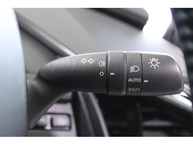 プリウス Z 禁煙車 4WD GRパフォーマンスPKG パノラマルーフ 12.3インチ純正ナビ 全周囲カメラ フルセグTV 温冷黒革シート パワーシート レーダークルーズコントロール 電動Rゲート ETC2.0(51枚目)