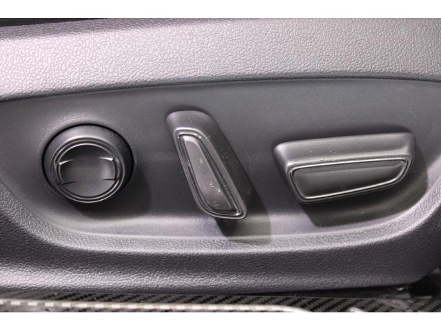 プリウス Z 禁煙車 4WD GRパフォーマンスPKG パノラマルーフ 12.3インチ純正ナビ 全周囲カメラ フルセグTV 温冷黒革シート パワーシート レーダークルーズコントロール 電動Rゲート ETC2.0(55枚目)