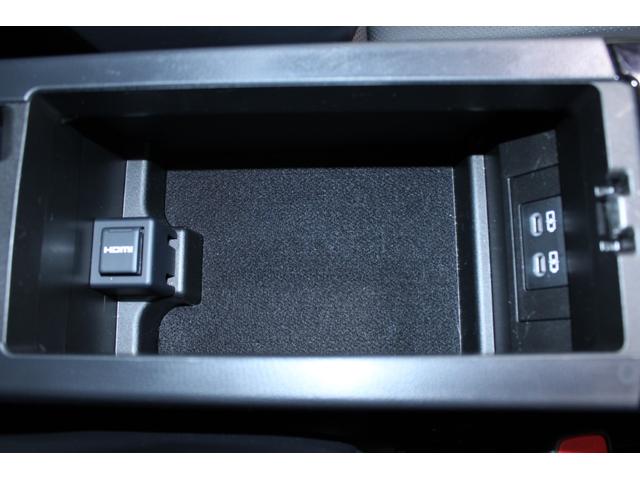 プリウス Z 禁煙車 4WD GRパフォーマンスPKG パノラマルーフ 12.3インチ純正ナビ 全周囲カメラ フルセグTV 温冷黒革シート パワーシート レーダークルーズコントロール 電動Rゲート ETC2.0(67枚目)