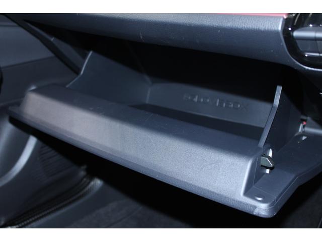 プリウス Z 禁煙車 4WD GRパフォーマンスPKG パノラマルーフ 12.3インチ純正ナビ 全周囲カメラ フルセグTV 温冷黒革シート パワーシート レーダークルーズコントロール 電動Rゲート ETC2.0(68枚目)