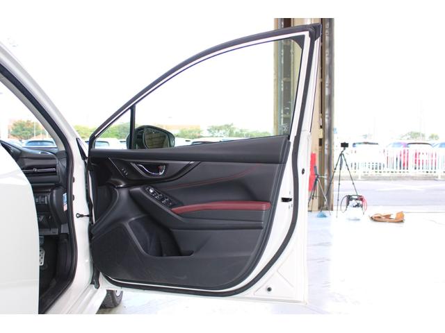 レヴォーグ ＳＴＩスポーツ　ＥＸ　禁煙車　アイサイトＸテクノロジー　純正１１．６インチナビ　フロントサイドバックカメラ　フルセグＴＶ　レーダークルーズコントロール　衝突軽減ブレーキ　温熱赤黒革シート　メモリー付きパワーシート　ＬＥＤ（27枚目）