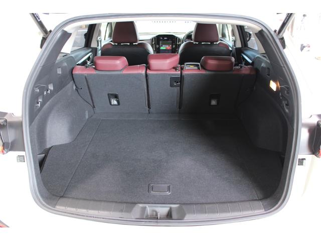 レヴォーグ ＳＴＩスポーツ　ＥＸ　禁煙車　アイサイトＸテクノロジー　純正１１．６インチナビ　フロントサイドバックカメラ　フルセグＴＶ　レーダークルーズコントロール　衝突軽減ブレーキ　温熱赤黒革シート　メモリー付きパワーシート　ＬＥＤ（30枚目）