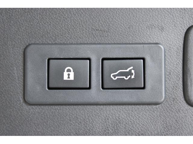 レヴォーグ ＳＴＩスポーツ　ＥＸ　禁煙車　アイサイトＸテクノロジー　純正１１．６インチナビ　フロントサイドバックカメラ　フルセグＴＶ　レーダークルーズコントロール　衝突軽減ブレーキ　温熱赤黒革シート　メモリー付きパワーシート　ＬＥＤ（32枚目）