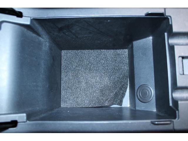 レヴォーグ ＳＴＩスポーツ　ＥＸ　禁煙車　アイサイトＸテクノロジー　純正１１．６インチナビ　フロントサイドバックカメラ　フルセグＴＶ　レーダークルーズコントロール　衝突軽減ブレーキ　温熱赤黒革シート　メモリー付きパワーシート　ＬＥＤ（68枚目）