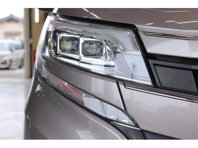 ノア Ｇ　ワンオーナー　禁煙車　純正９インチナビ（ナビ確認中）　純正後席モニター　バックカメラ　フルセグＴＶ　両側電動スライドドア　オートクルーズコントロール　ＥＴＣ　オートハイビーム　レーンキープ（18枚目）