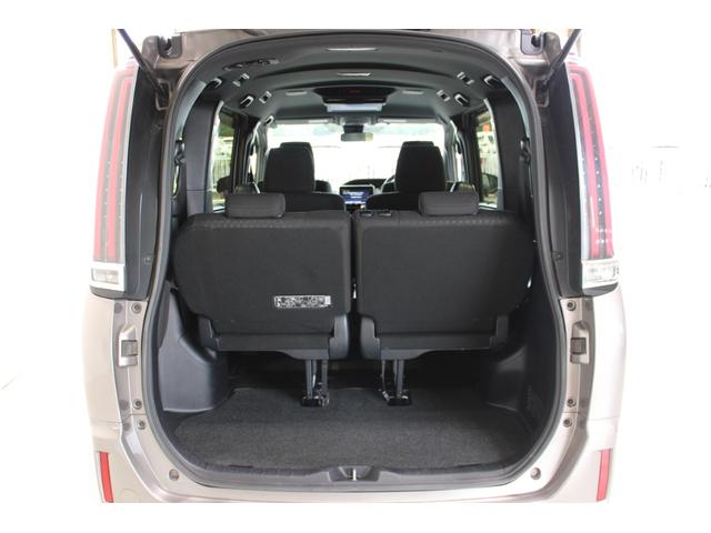 ノア Ｇ　ワンオーナー　禁煙車　純正９インチナビ（ナビ確認中）　純正後席モニター　バックカメラ　フルセグＴＶ　両側電動スライドドア　オートクルーズコントロール　ＥＴＣ　オートハイビーム　レーンキープ（31枚目）