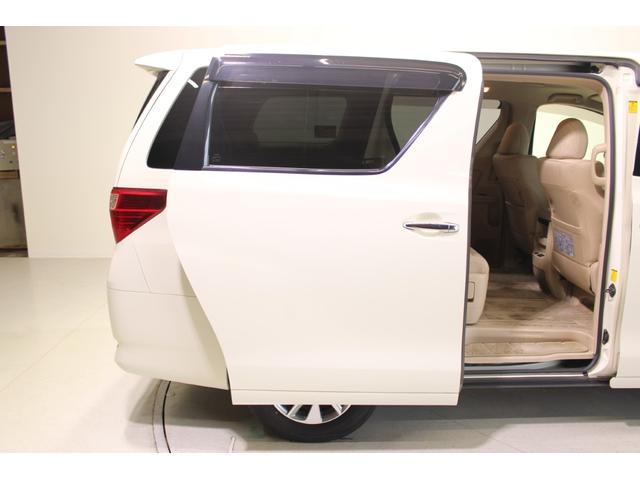 アルファードハイブリッド X 禁煙車 純正8型ナビ フルセグTV 両側電動スライドドア ビルトインETC オートクルーズコントロール  CDプレイヤー 木目調ステアリングホイール バックカメラ 電動格納ミラー クリアランスソナー(31枚目)