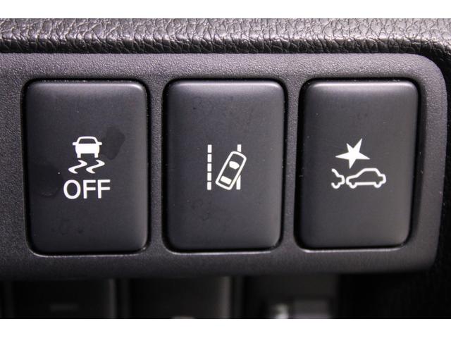 エクリプスクロスＰＨＥＶ Ｐ　禁煙車　スマホ連動純正ナビ　アラウンドビューモニター　フルセグＴＶ　レーダークルーズコントロール　シートヒーター　ステアリングヒーター　ＡＣ１００Ｖ電源　ＬＥＤヘッドライト　パワーシート　ＥＴＣ（5枚目）