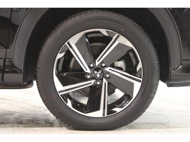 エクリプスクロスＰＨＥＶ Ｐ　禁煙車　スマホ連動純正ナビ　アラウンドビューモニター　フルセグＴＶ　レーダークルーズコントロール　シートヒーター　ステアリングヒーター　ＡＣ１００Ｖ電源　ＬＥＤヘッドライト　パワーシート　ＥＴＣ（23枚目）