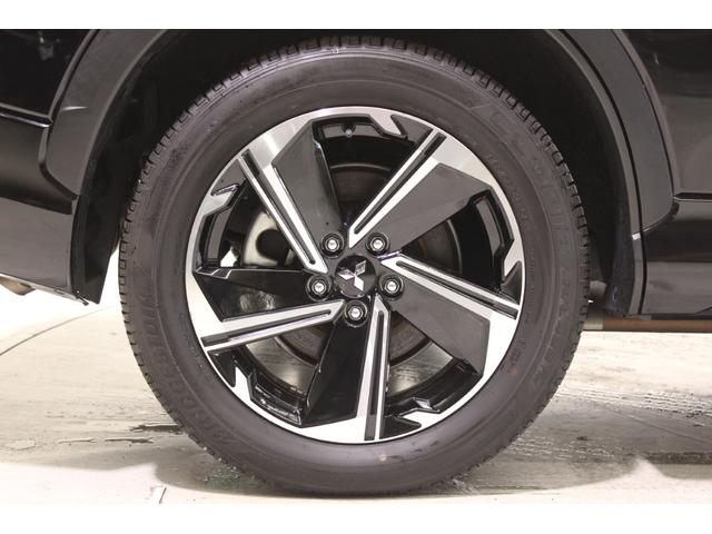 エクリプスクロスＰＨＥＶ Ｐ　禁煙車　スマホ連動純正ナビ　アラウンドビューモニター　フルセグＴＶ　レーダークルーズコントロール　シートヒーター　ステアリングヒーター　ＡＣ１００Ｖ電源　ＬＥＤヘッドライト　パワーシート　ＥＴＣ（24枚目）