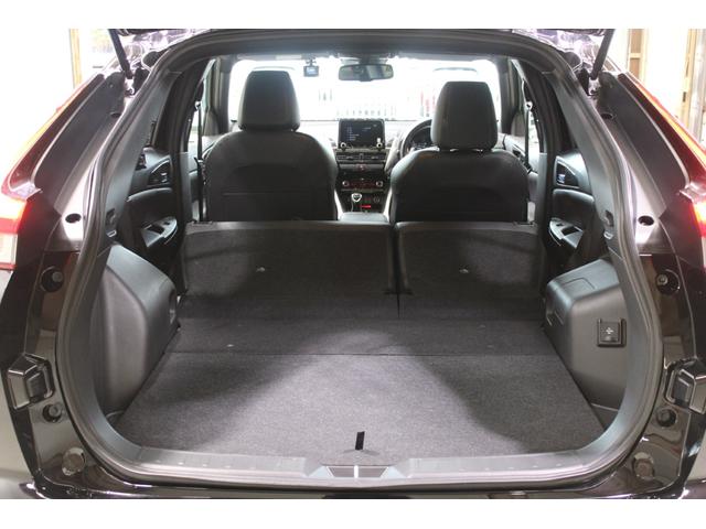 エクリプスクロスＰＨＥＶ Ｐ　禁煙車　スマホ連動純正ナビ　アラウンドビューモニター　フルセグＴＶ　レーダークルーズコントロール　シートヒーター　ステアリングヒーター　ＡＣ１００Ｖ電源　ＬＥＤヘッドライト　パワーシート　ＥＴＣ（31枚目）