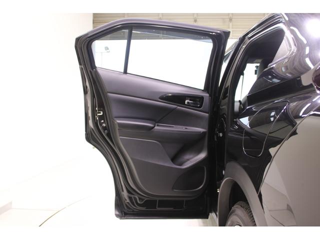 エクリプスクロスＰＨＥＶ Ｐ　禁煙車　スマホ連動純正ナビ　アラウンドビューモニター　フルセグＴＶ　レーダークルーズコントロール　シートヒーター　ステアリングヒーター　ＡＣ１００Ｖ電源　ＬＥＤヘッドライト　パワーシート　ＥＴＣ（32枚目）