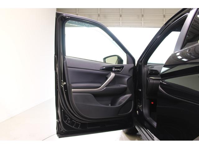 エクリプスクロスＰＨＥＶ Ｐ　禁煙車　スマホ連動純正ナビ　アラウンドビューモニター　フルセグＴＶ　レーダークルーズコントロール　シートヒーター　ステアリングヒーター　ＡＣ１００Ｖ電源　ＬＥＤヘッドライト　パワーシート　ＥＴＣ（33枚目）