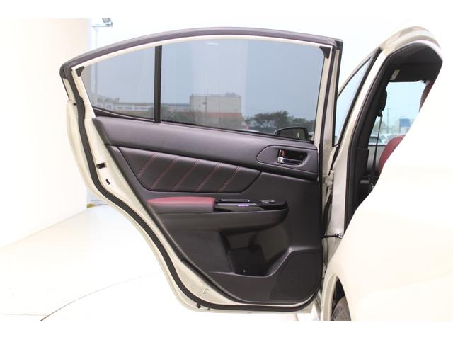 ＷＲＸ Ｓ４ ＳＴＩスポーツアイサイト　禁煙車　純正８インチナビ　バックカメラ　サイドカメラ　レーダークルーズコントロール　フルセグＴＶ　シートヒーター　パワーシート　ブラインドスポットモニター　ＬＥＤライト（31枚目）