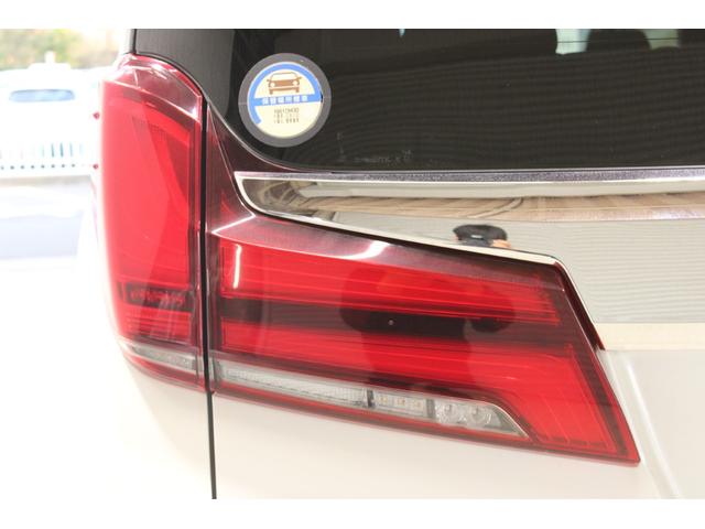 アルファード 2.5S 禁煙車 純正OPナビ フルセグTV 両側電動スライドドア バックカメラ レーダークルーズコントロール LEDヘッドライト ETC 純正18インチアルミホイール 革巻きステアリングホイール フォグライト(20枚目)