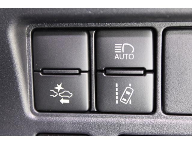 ノア Si ダブルバイビーII 禁煙車 純正10インチナビ 純正12.1インチ後席モニター バックカメラ クルーズコントロール ファブリックコンビシート 両側電動スライドドア 衝突軽減ブレーキ LEDヘッドライト(8枚目)