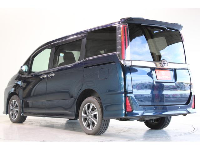 ノア Si ダブルバイビーII 禁煙車 純正10インチナビ 純正12.1インチ後席モニター バックカメラ クルーズコントロール ファブリックコンビシート 両側電動スライドドア 衝突軽減ブレーキ LEDヘッドライト(13枚目)