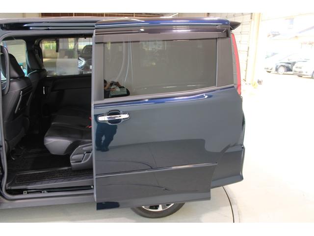 ノア Si ダブルバイビーII 禁煙車 純正10インチナビ 純正12.1インチ後席モニター バックカメラ クルーズコントロール ファブリックコンビシート 両側電動スライドドア 衝突軽減ブレーキ LEDヘッドライト(36枚目)