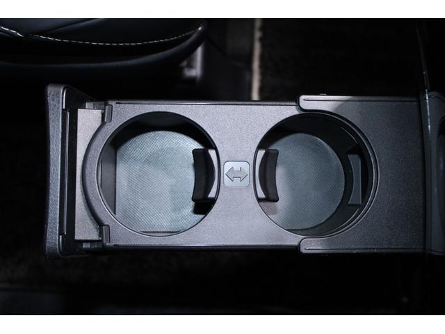 ノア Si ダブルバイビーII 禁煙車 純正10インチナビ 純正12.1インチ後席モニター バックカメラ クルーズコントロール ファブリックコンビシート 両側電動スライドドア 衝突軽減ブレーキ LEDヘッドライト(67枚目)