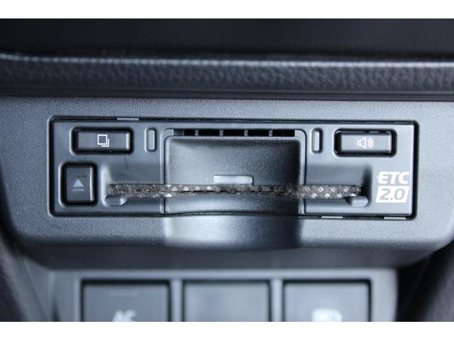 プリウス Ｕ　禁煙車　モデリスタエアロ　シグネチャーイルミ　純正８型ディスプレイ　全周囲カメラ　フルセグＴＶ　トヨタセーフティセンス　ブラインドスポットモニター　前席シートヒーター　ステアリングヒーター（5枚目）