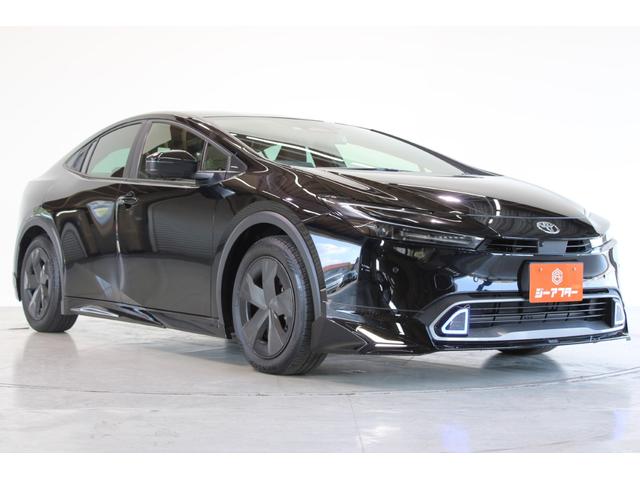 プリウス Ｕ　禁煙車　モデリスタエアロ　シグネチャーイルミ　純正８型ディスプレイ　全周囲カメラ　フルセグＴＶ　トヨタセーフティセンス　ブラインドスポットモニター　前席シートヒーター　ステアリングヒーター（7枚目）