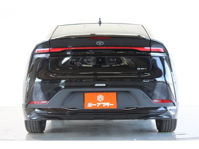 プリウス Ｕ　禁煙車　モデリスタエアロ　シグネチャーイルミ　純正８型ディスプレイ　全周囲カメラ　フルセグＴＶ　トヨタセーフティセンス　ブラインドスポットモニター　前席シートヒーター　ステアリングヒーター（12枚目）