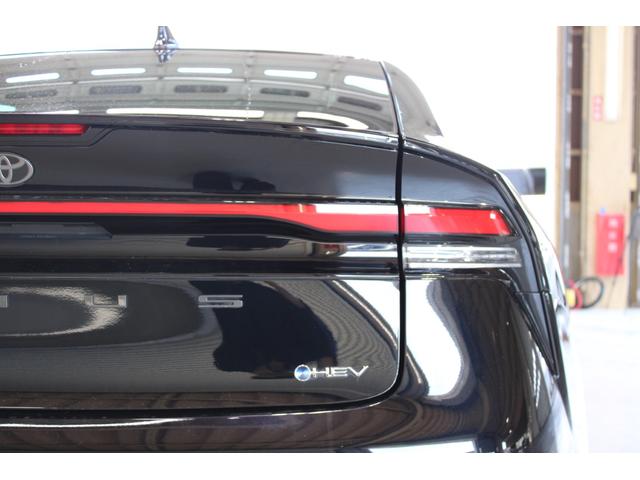 プリウス Ｕ　禁煙車　モデリスタエアロ　シグネチャーイルミ　純正８型ディスプレイ　全周囲カメラ　フルセグＴＶ　トヨタセーフティセンス　ブラインドスポットモニター　前席シートヒーター　ステアリングヒーター（19枚目）