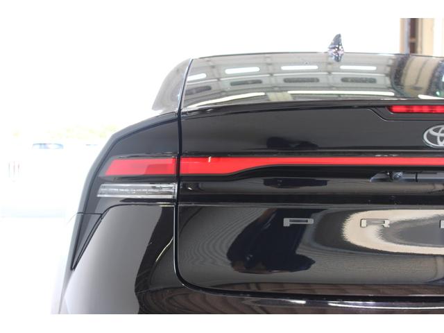 プリウス Ｕ　禁煙車　モデリスタエアロ　シグネチャーイルミ　純正８型ディスプレイ　全周囲カメラ　フルセグＴＶ　トヨタセーフティセンス　ブラインドスポットモニター　前席シートヒーター　ステアリングヒーター（20枚目）