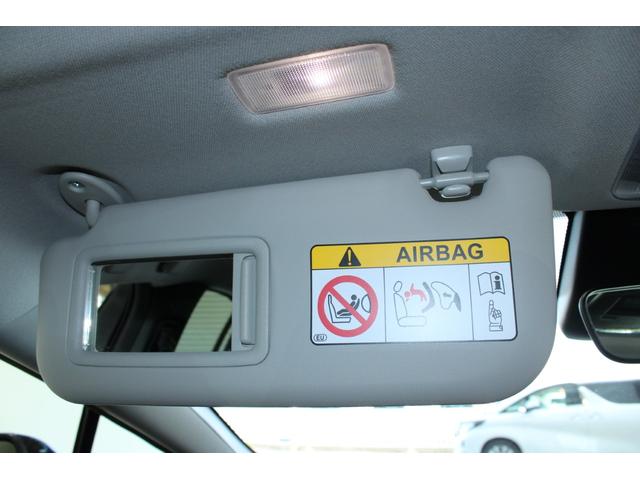 プリウス Ｕ　禁煙車　モデリスタエアロ　シグネチャーイルミ　純正８型ディスプレイ　全周囲カメラ　フルセグＴＶ　トヨタセーフティセンス　ブラインドスポットモニター　前席シートヒーター　ステアリングヒーター（70枚目）