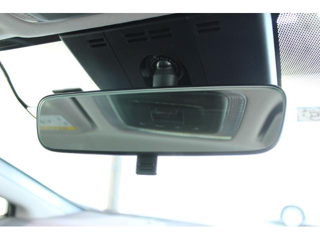 プリウス Ｕ　禁煙車　モデリスタエアロ　シグネチャーイルミ　純正８型ディスプレイ　全周囲カメラ　フルセグＴＶ　トヨタセーフティセンス　ブラインドスポットモニター　前席シートヒーター　ステアリングヒーター（71枚目）