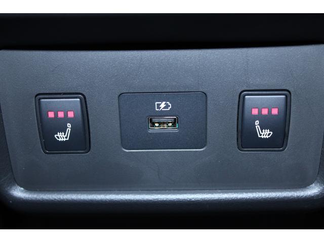 エクストレイル X e-4ORCE 禁煙車 ワンオーナー 純正9インチディスプレイオーディオ バックカメラ プロパイロット ステアリングヒーター 前席シートヒーター 電動リアゲート 純正18インチアルミホイール 運転席パワーシート(4枚目)