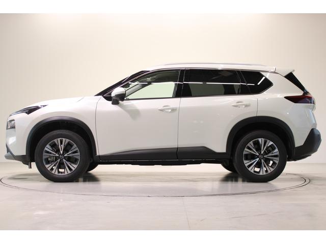 エクストレイル X e-4ORCE 禁煙車 ワンオーナー 純正9インチディスプレイオーディオ バックカメラ プロパイロット ステアリングヒーター 前席シートヒーター 電動リアゲート 純正18インチアルミホイール 運転席パワーシート(10枚目)