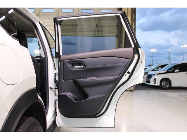 エクストレイル X e-4ORCE 禁煙車 ワンオーナー 純正9インチディスプレイオーディオ バックカメラ プロパイロット ステアリングヒーター 前席シートヒーター 電動リアゲート 純正18インチアルミホイール 運転席パワーシート(28枚目)